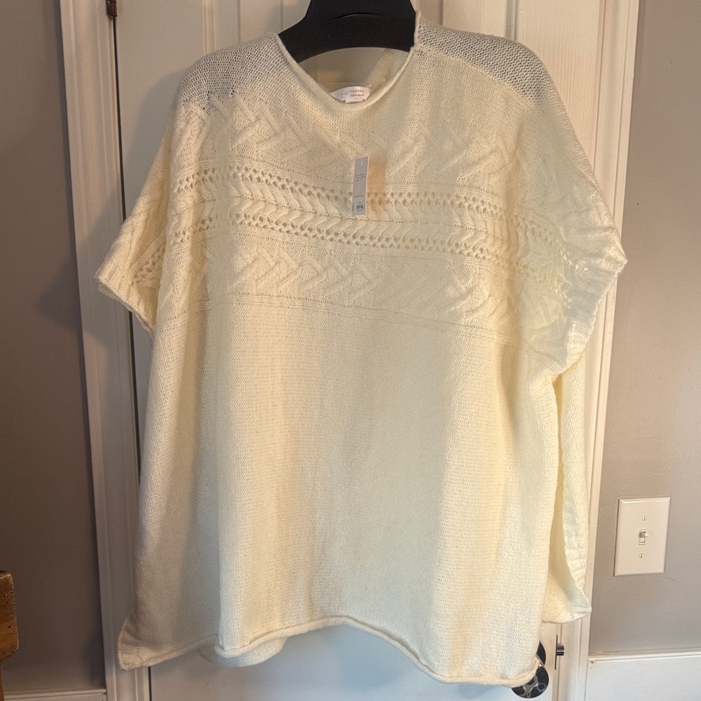 NWT LC Lauren Conrad Cream Knit Poncho (R)